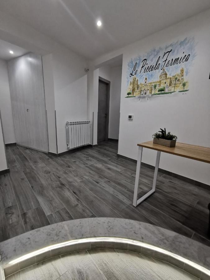 La Piccola Formica Charme Rooms Palermo Luaran gambar