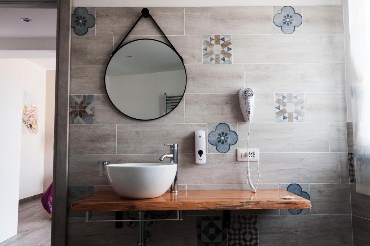 La Piccola Formica Charme Rooms Palermo Luaran gambar