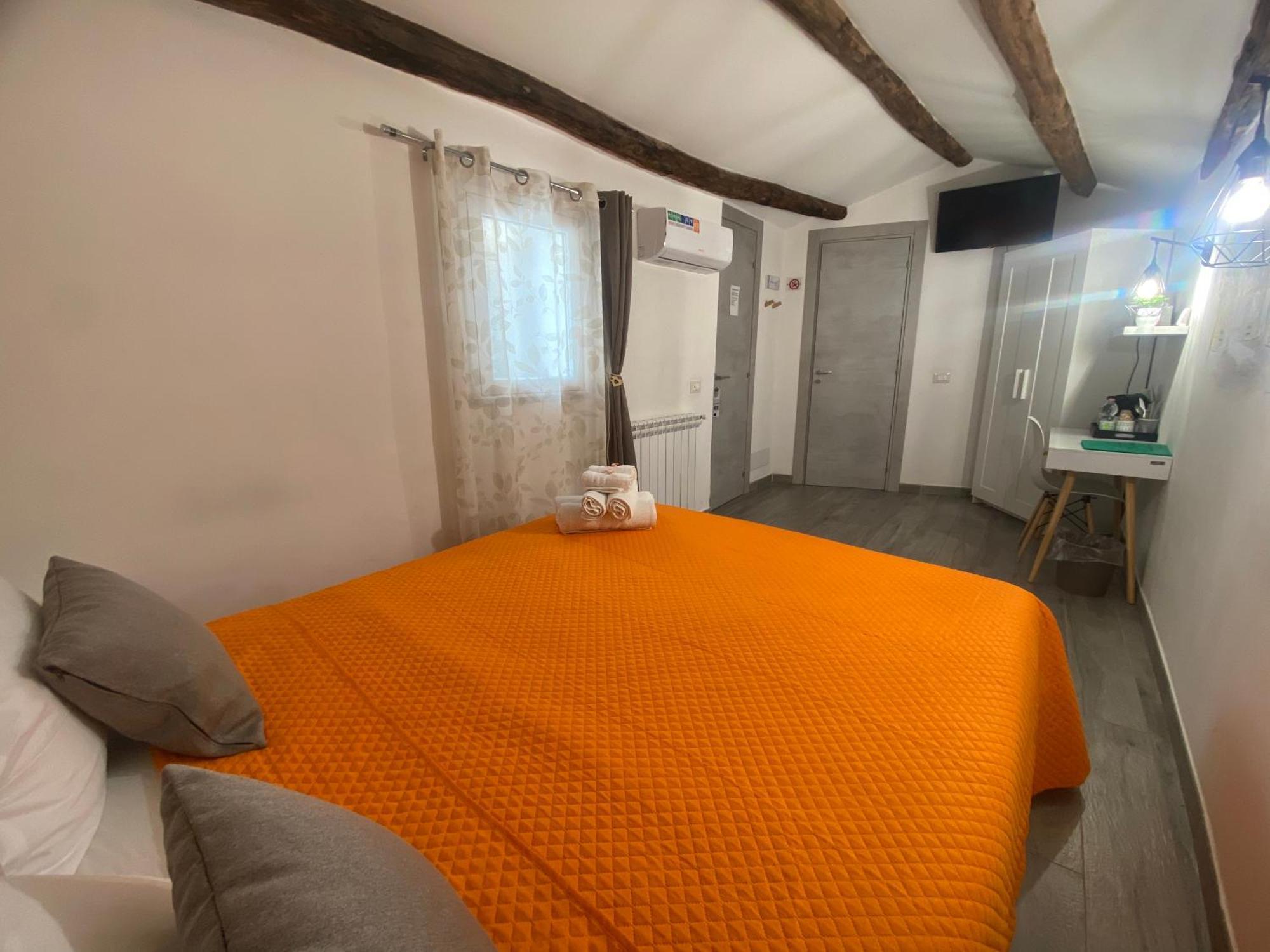 La Piccola Formica Charme Rooms Palermo Luaran gambar